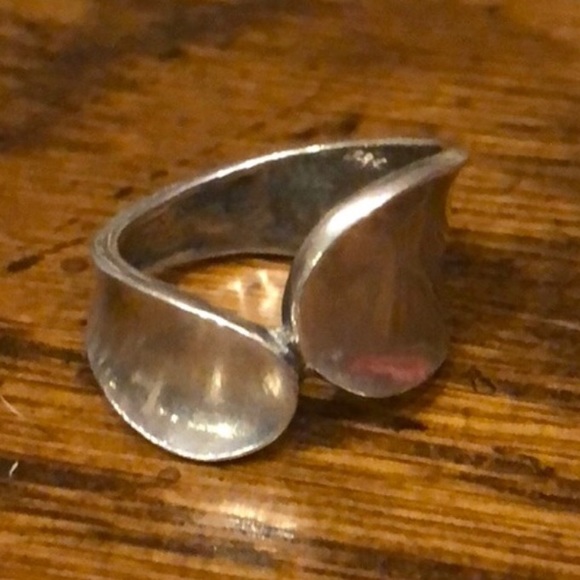 Silpada Jewelry - Silpada sterling silver ring